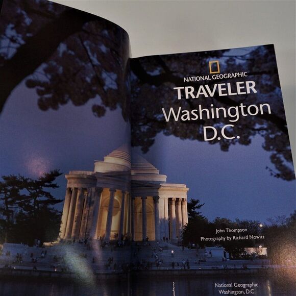 National Geographic Traveler Washington D.C. by John M. Thompson 2005 - Picture 5 of 11